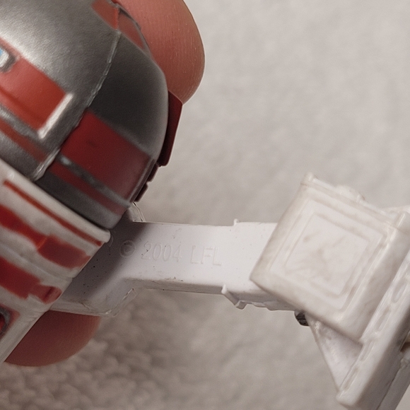 Mini Star Wars legacy Red 2 x-wing exclusive Wedge Antilles Droid R5-G8 Arfive - Picture 7 of 7